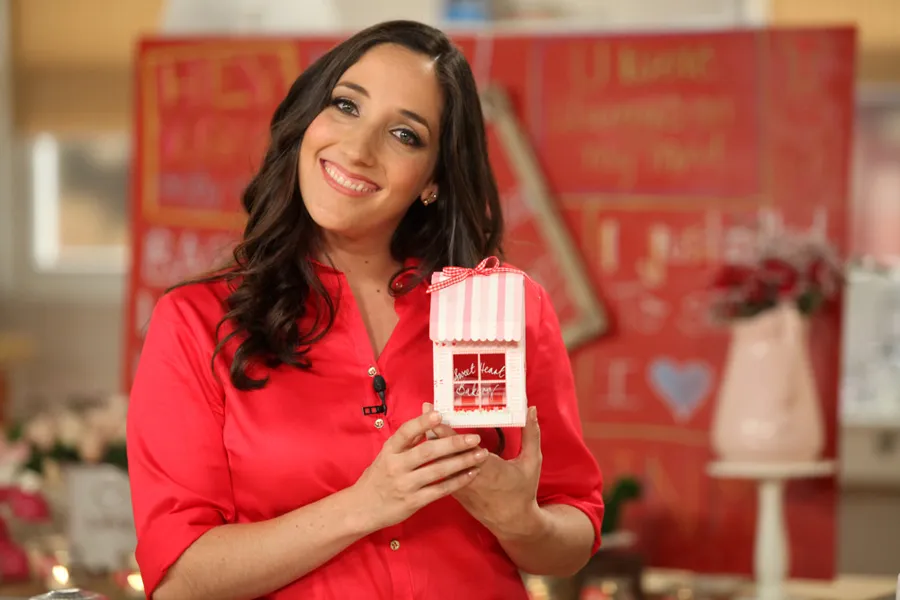 Jackie en el set de La Pastelería